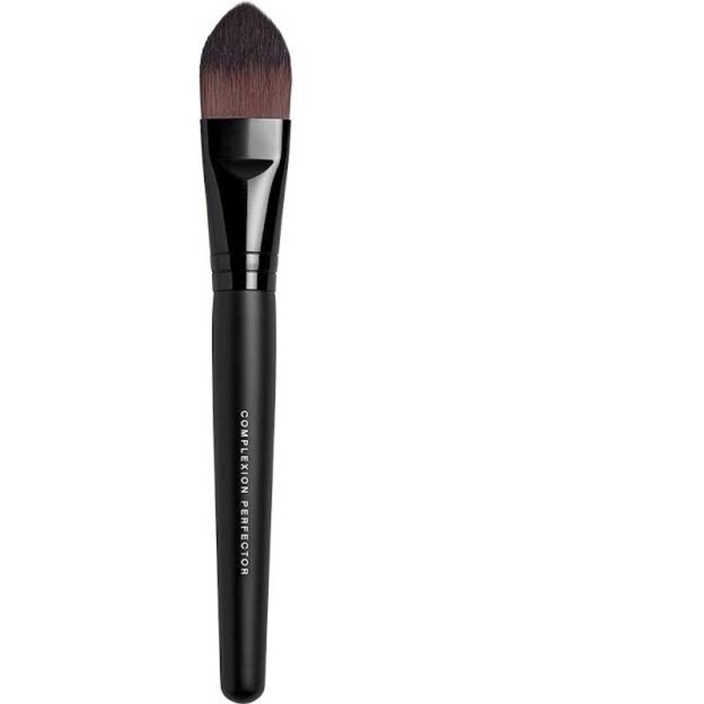 Bareminerals complexion perfector brush